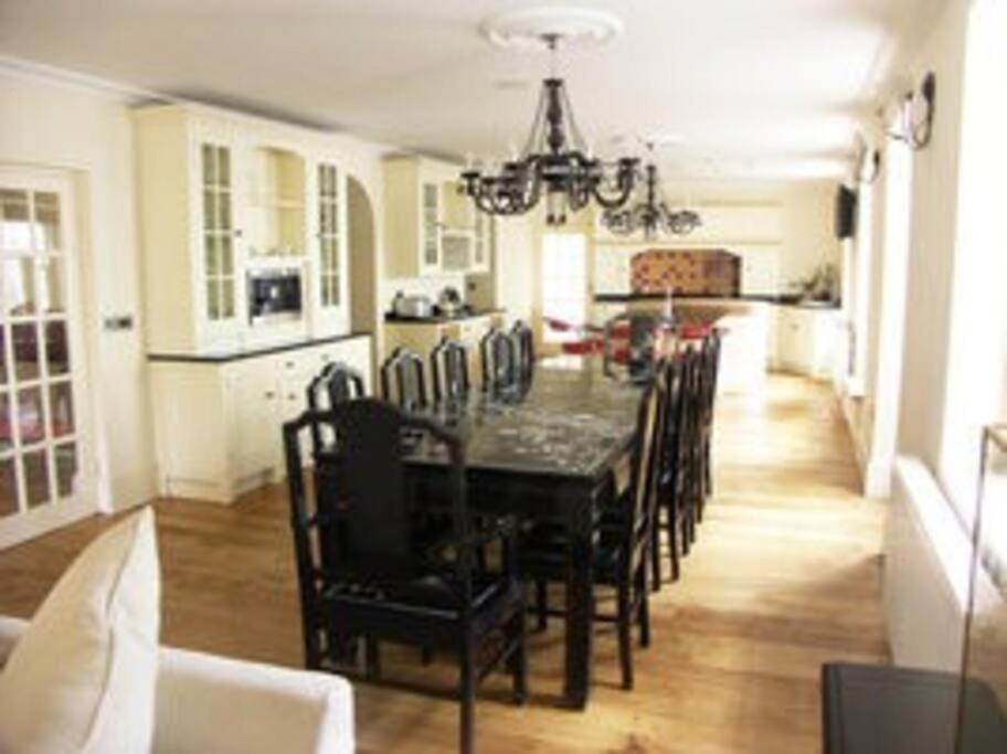 Huge Tenby Pet Friendly House Sleeps 14 Exterior photo